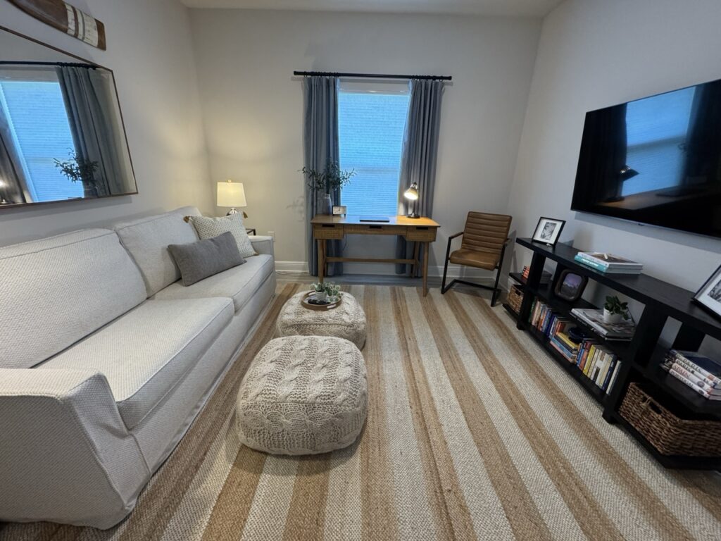 Fourth Bedroom / Den