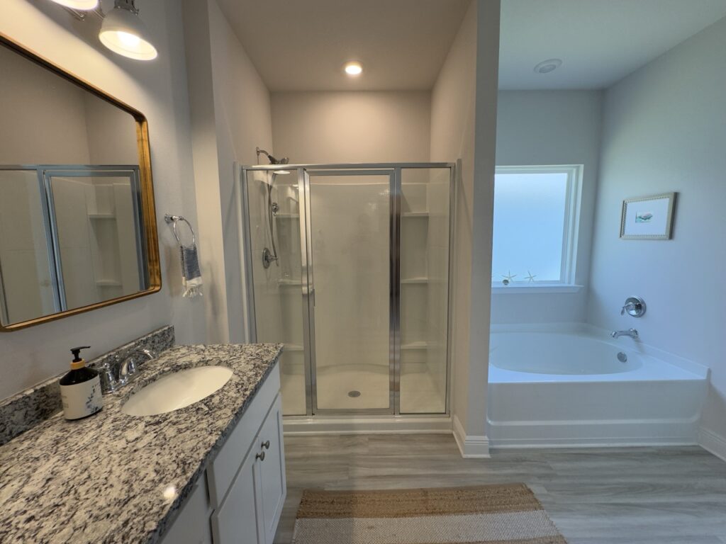 Primary Bath/Shower